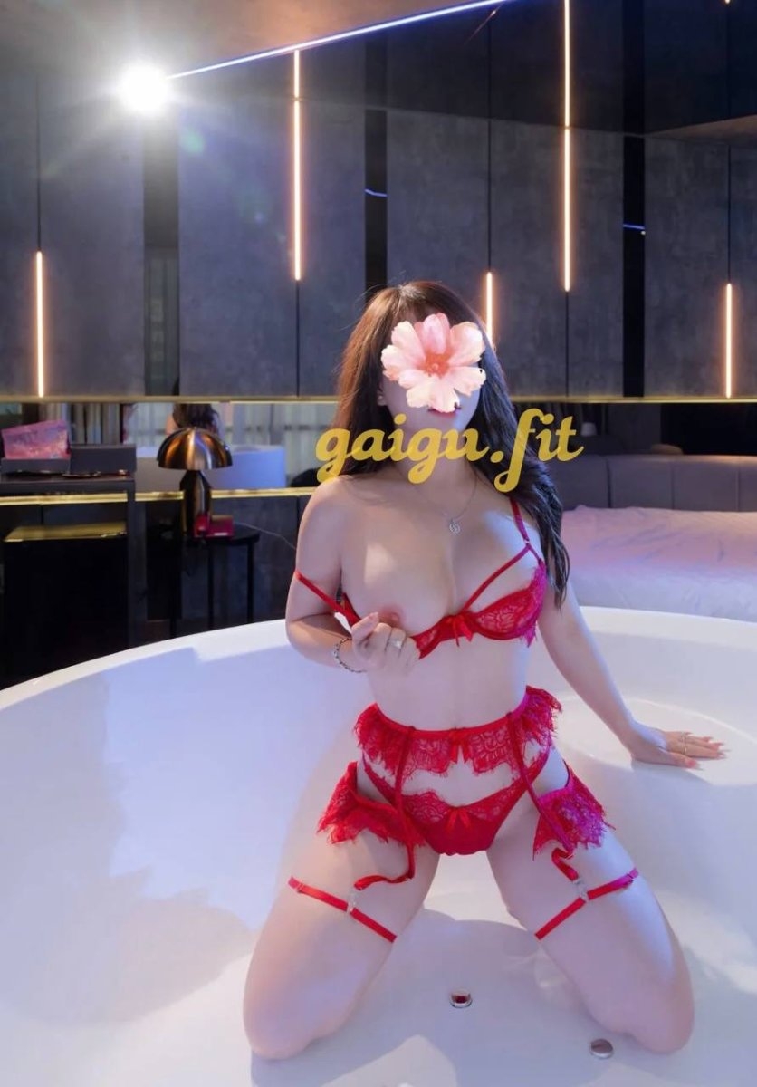Gái gọi giáp bát hoàng Mai. Xinh xắn đáng yêu chiều khách nhiệt tình