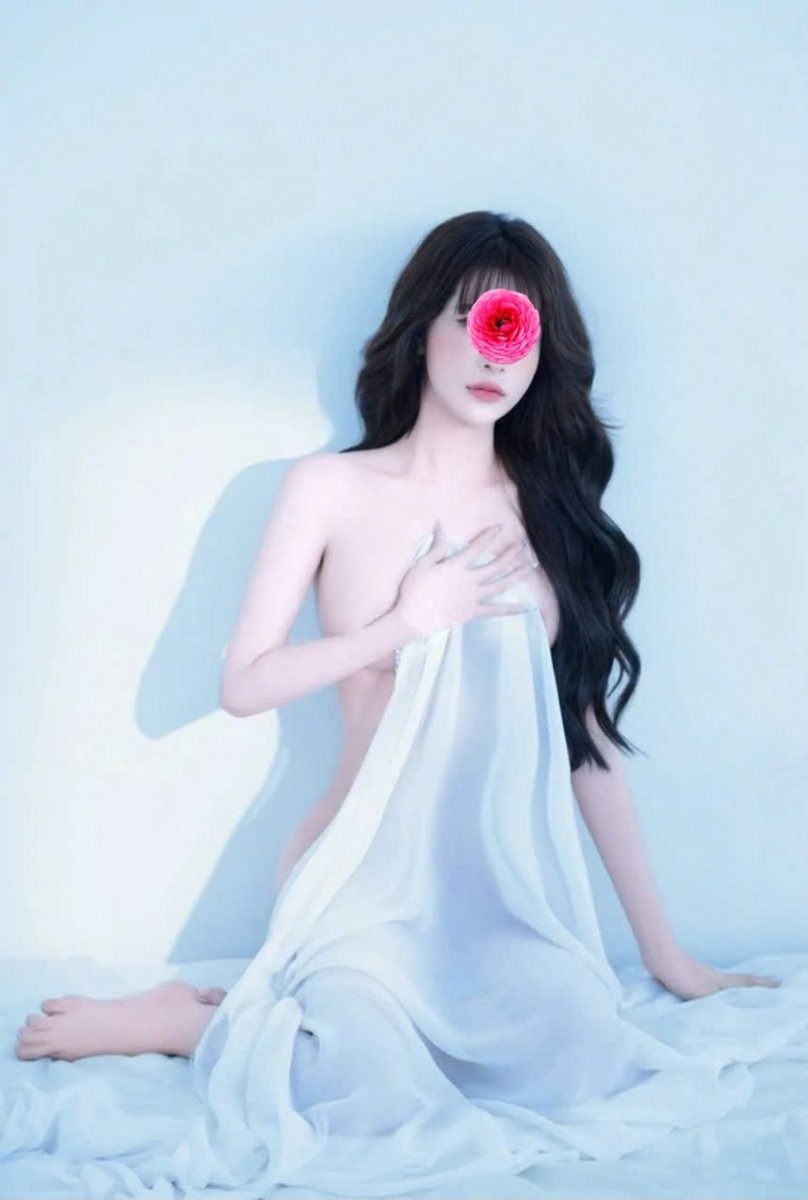 ÁNH TUYẾT - CÔ NÀNG CỰC DÂM - BÍM HỒNG CỰC BÓT -VÚ CĂNG HỒNG HÀO